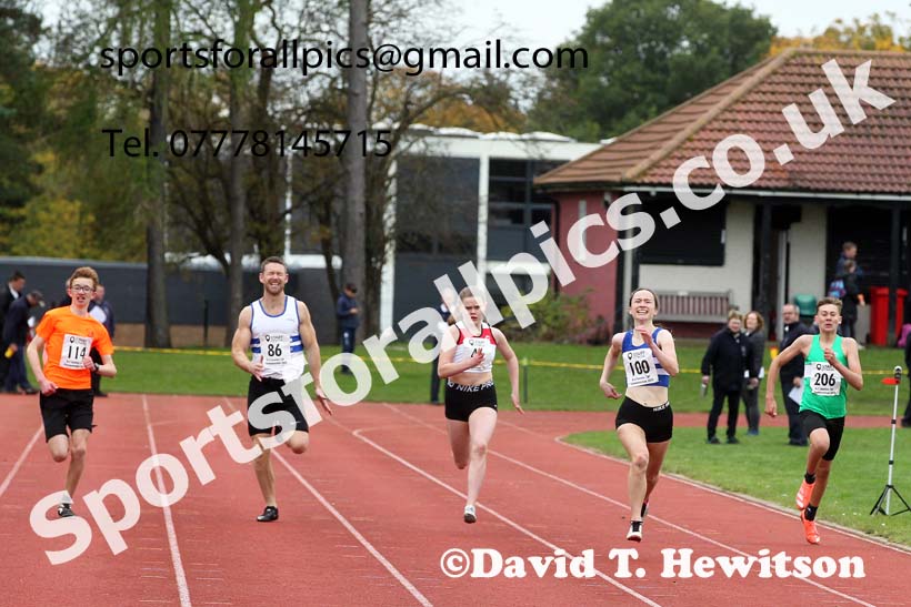 200 metres, NECAA Open Meeting, Morpeth, Sunday, October 18th. David T. Hewitson/Sports for All Pics
